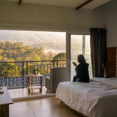 Munnar Majestic Resort With Pool Exterior photo