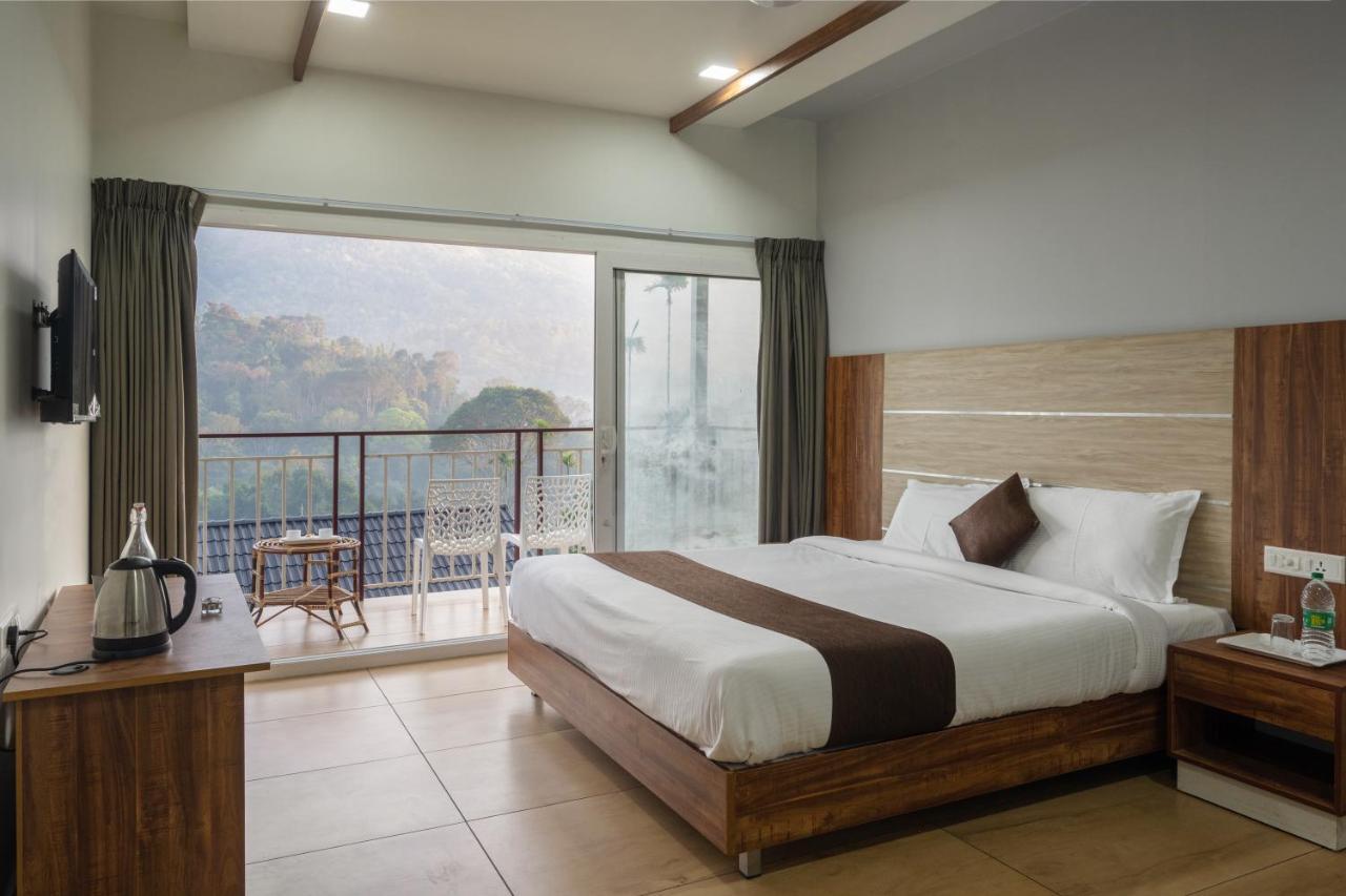 Munnar Majestic Resort With Pool Exterior photo